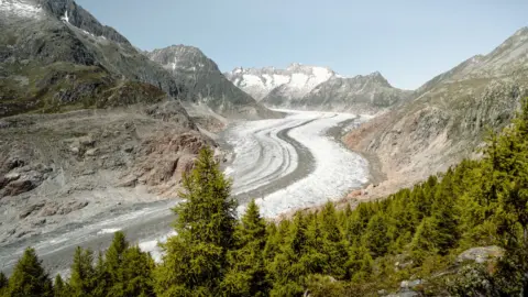 Illustrative image: Alps glacier collapse